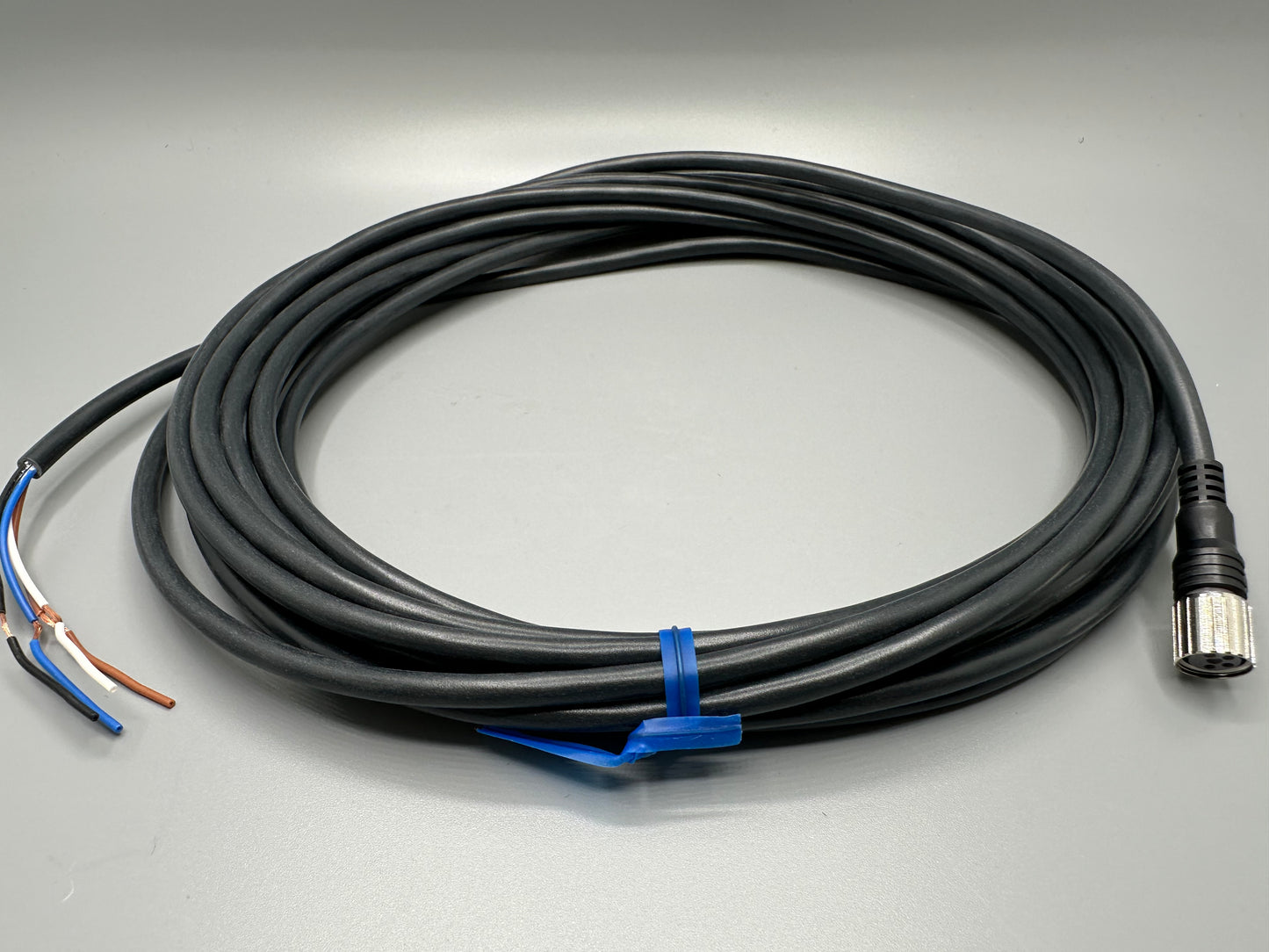 E410 - E3Z Straight Cable 5m